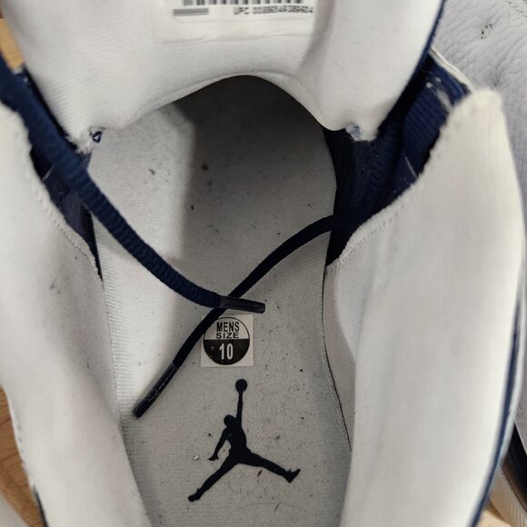 Air Jordan 13 Low Hornets - Picture 8 of 13